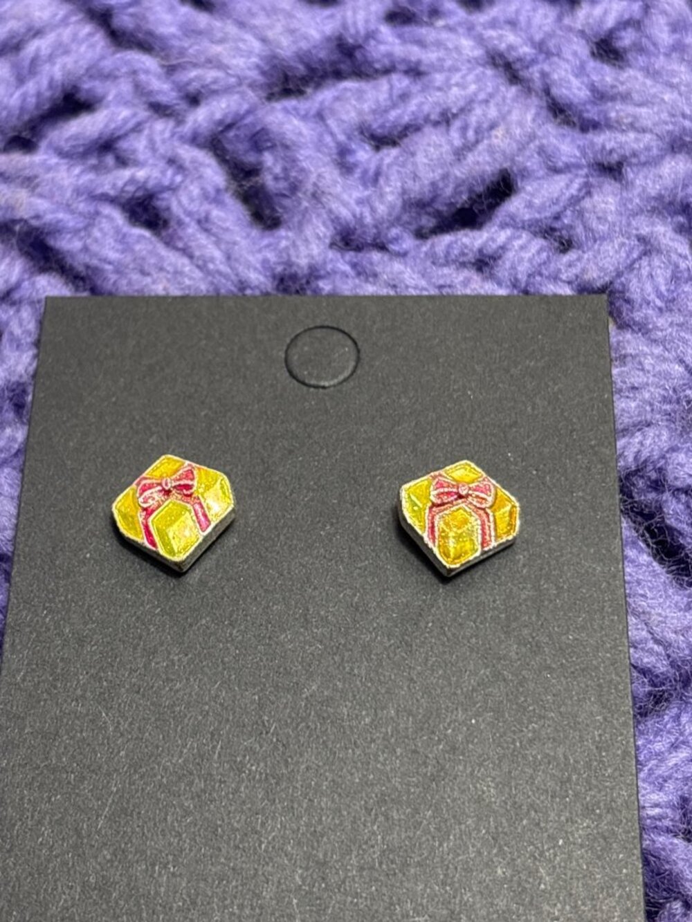 Avon Christmas Gift Present Holiday Stud Earrings Yellow Red Glitter Silvertone
